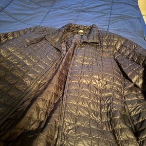 The North Face Men's Dark Gray Puffer Jacket